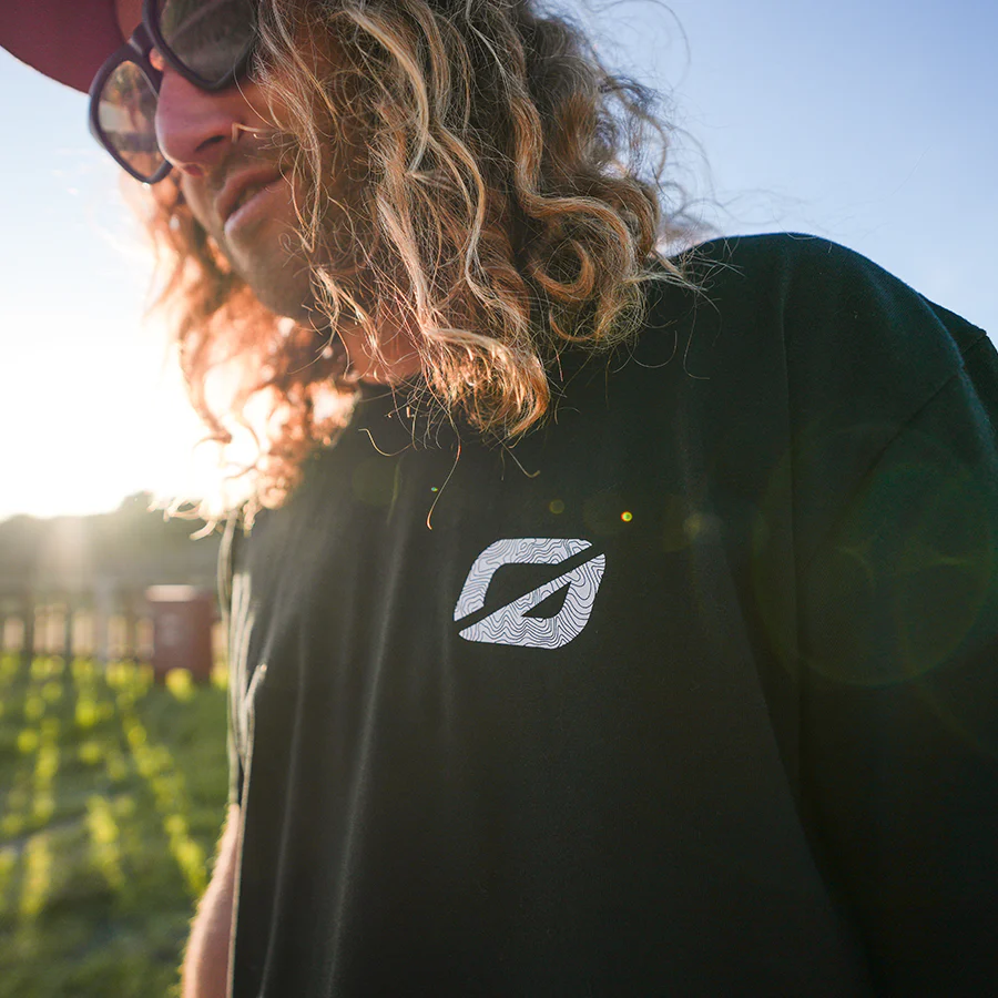 Find Your Line Tee - Image 5