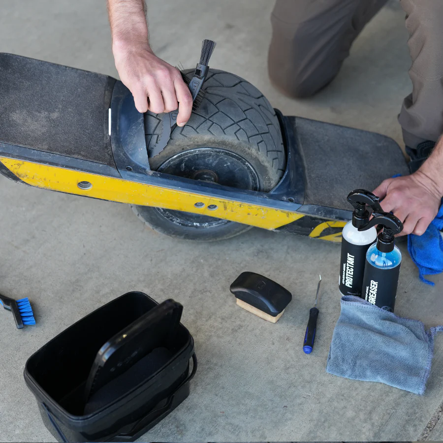 Onewheel Cleaning Kit - Image 3