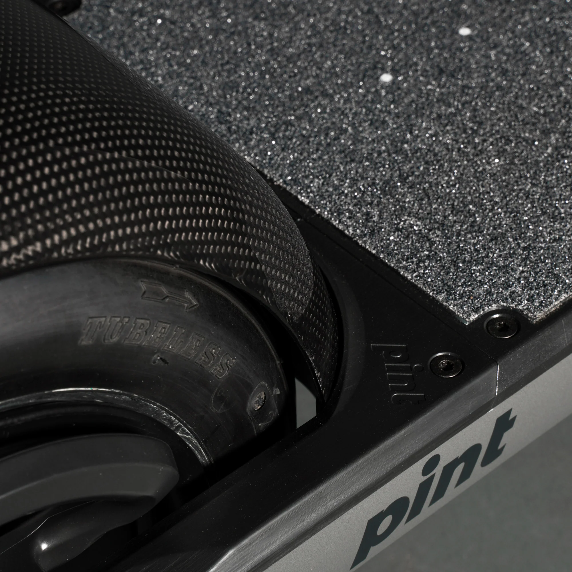 Pint Carbon Fiber Fender - Image 4